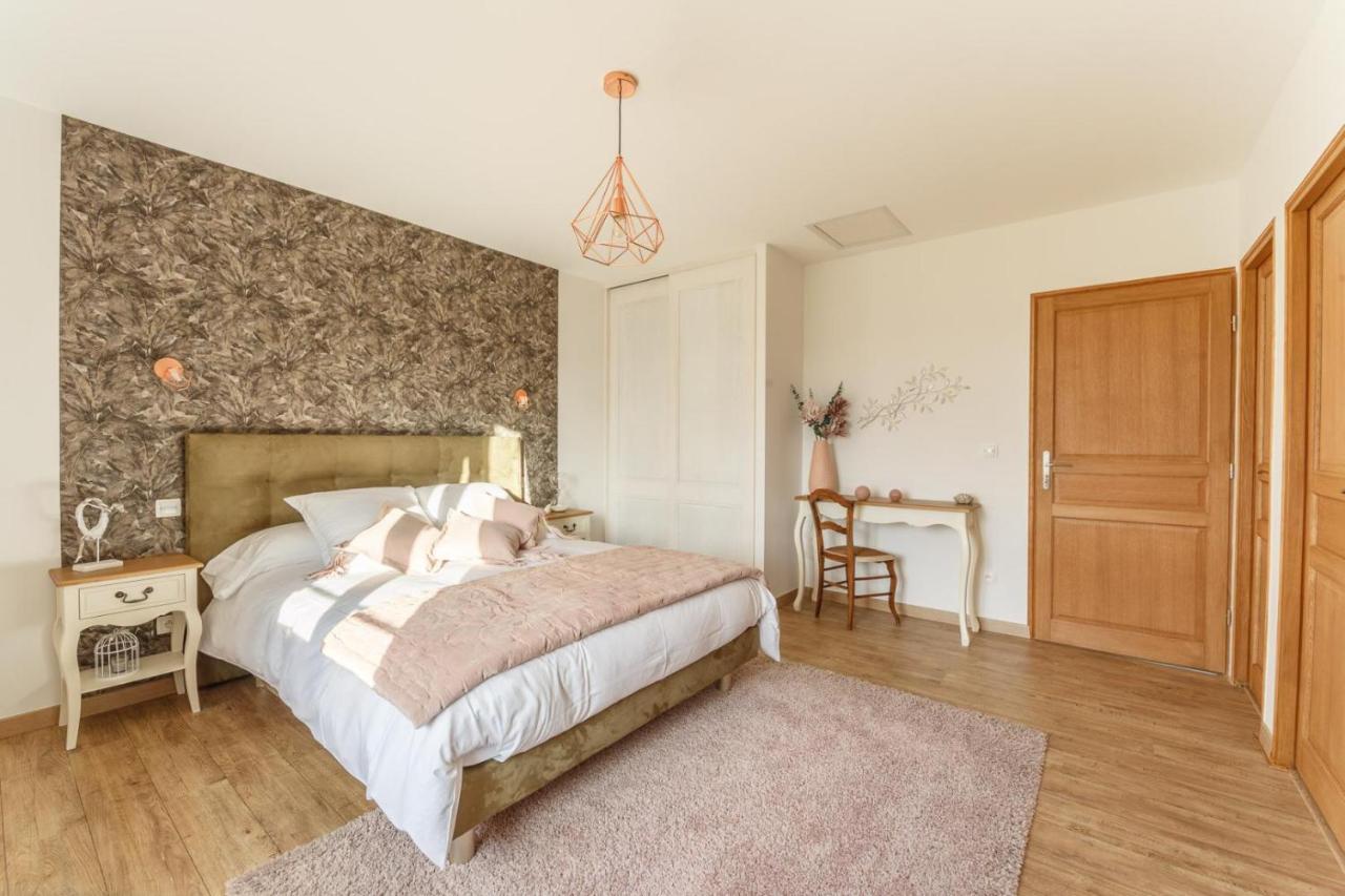 Gite Et Chambres D'Hotes - La Maison Du Grand Bossieu Exteriör bild